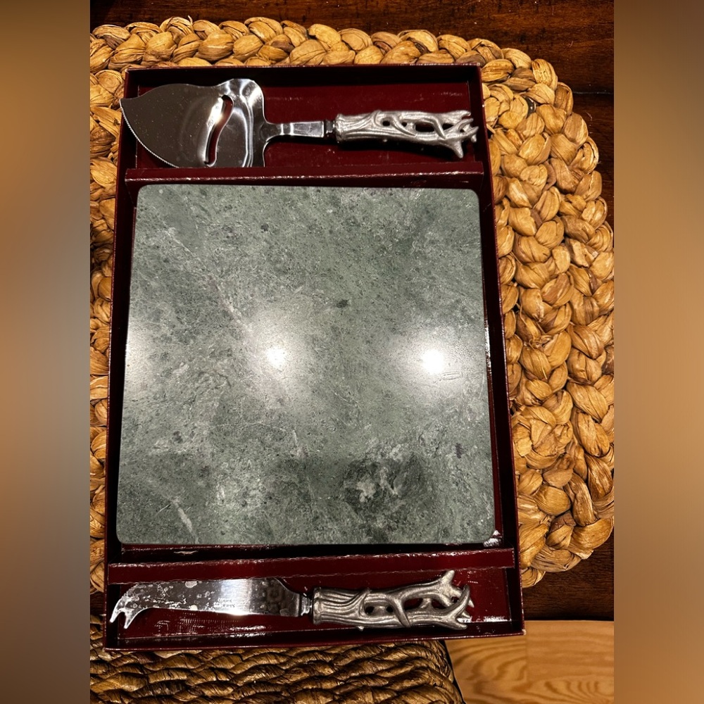 Arthur Court cheese board and cheese cutter